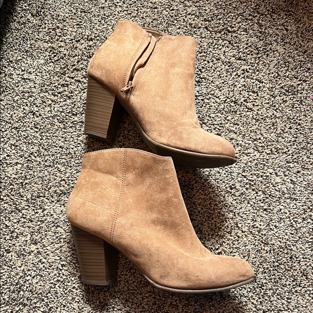 Old Navy Light Brown Ankle Booties